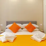 Lux Vaticana Suite